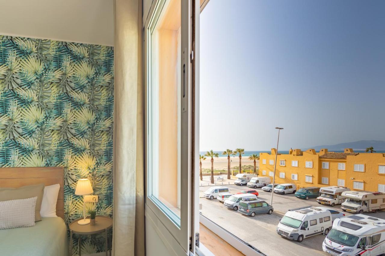 Beachfront, Pool, Terrace & Wifi - *simplytarifa* Appartement *
