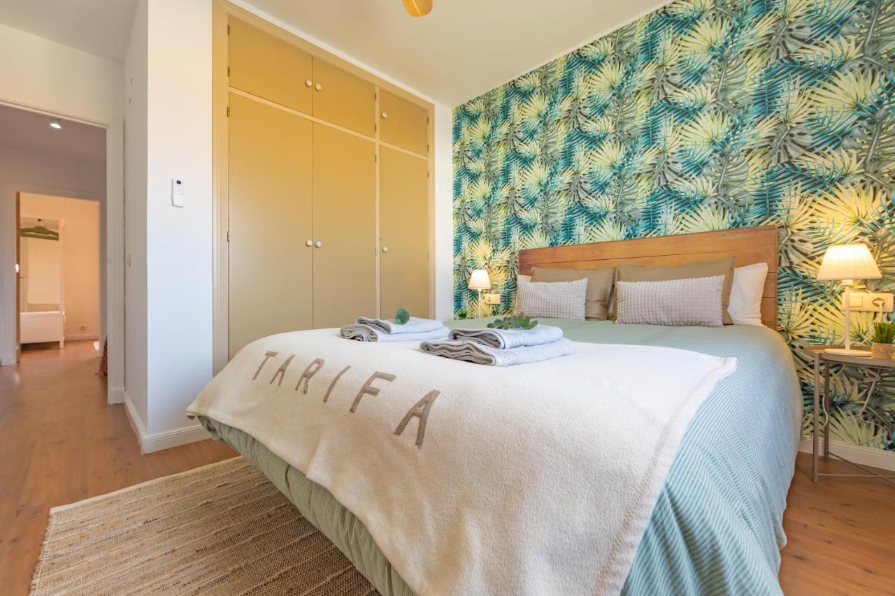 Beachfront, Pool, Terrace & Wifi - *simplytarifa* Appartement