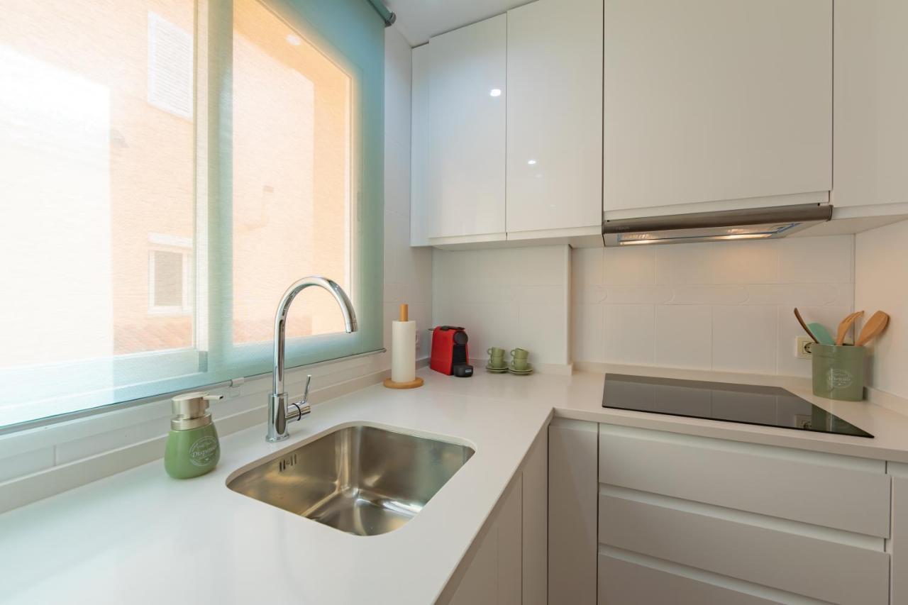Beachfront, Pool, Terrace & Wifi - *simplytarifa* Appartement *